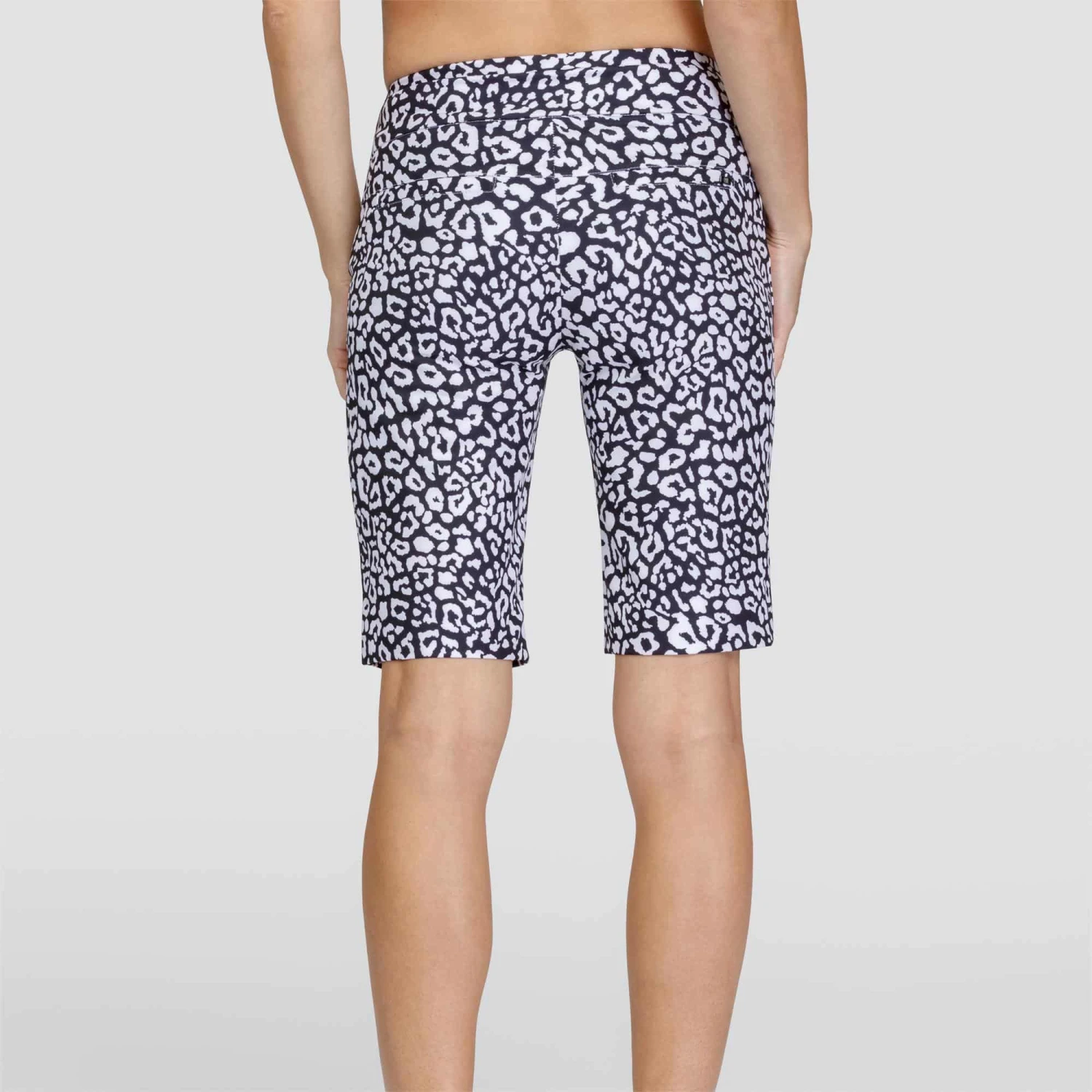 Tail Mulligans Pull On Ladies Golf Shorts Onyx Leopard - Image 4