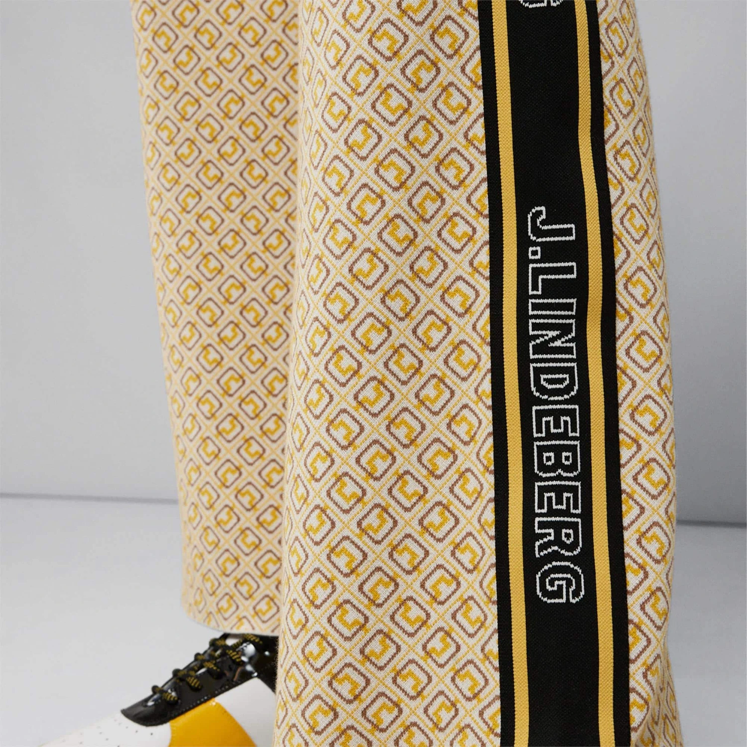 J.Lindeberg J Lindeberg Wanda Ladies Knitted Pant White JL Monogram - Image 2