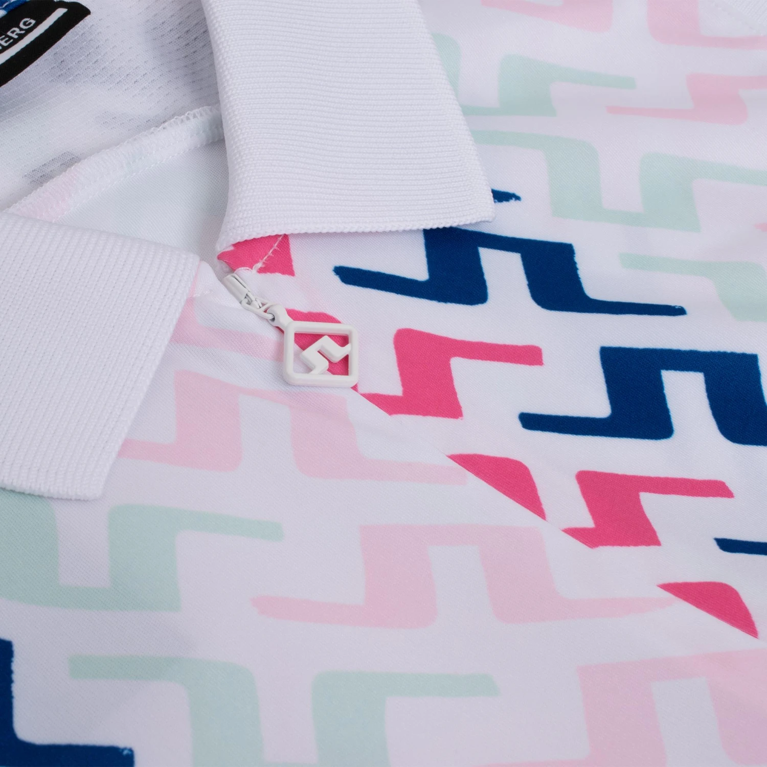 J.Lindeberg J Lindeberg Annie Ladies Sleeveless Golf Polo Shirt Pink Painted Bridge - Image 3