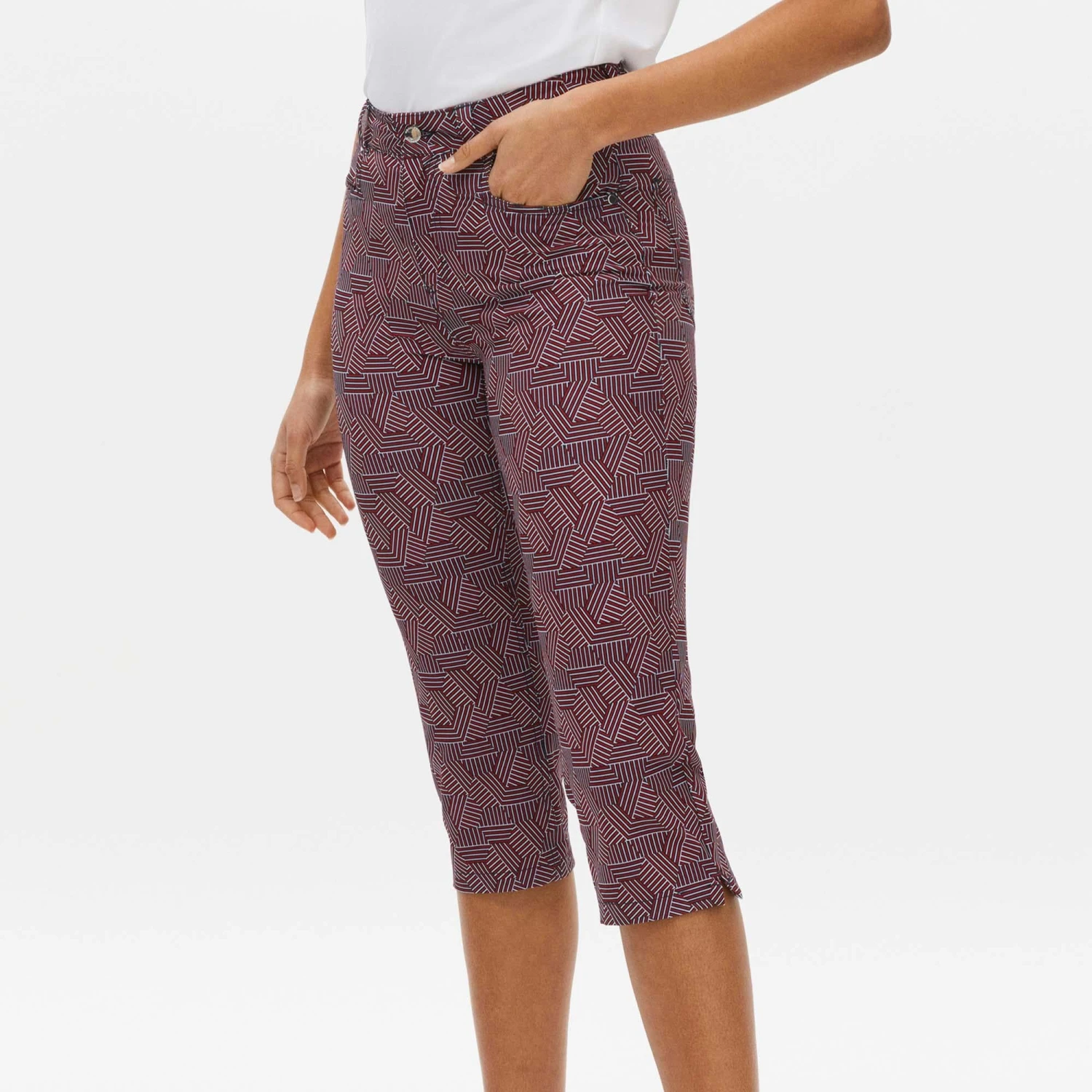 Rohnisch Chie Comfort Stretch Ladies Golf Capri Hexagon Red - Image 14