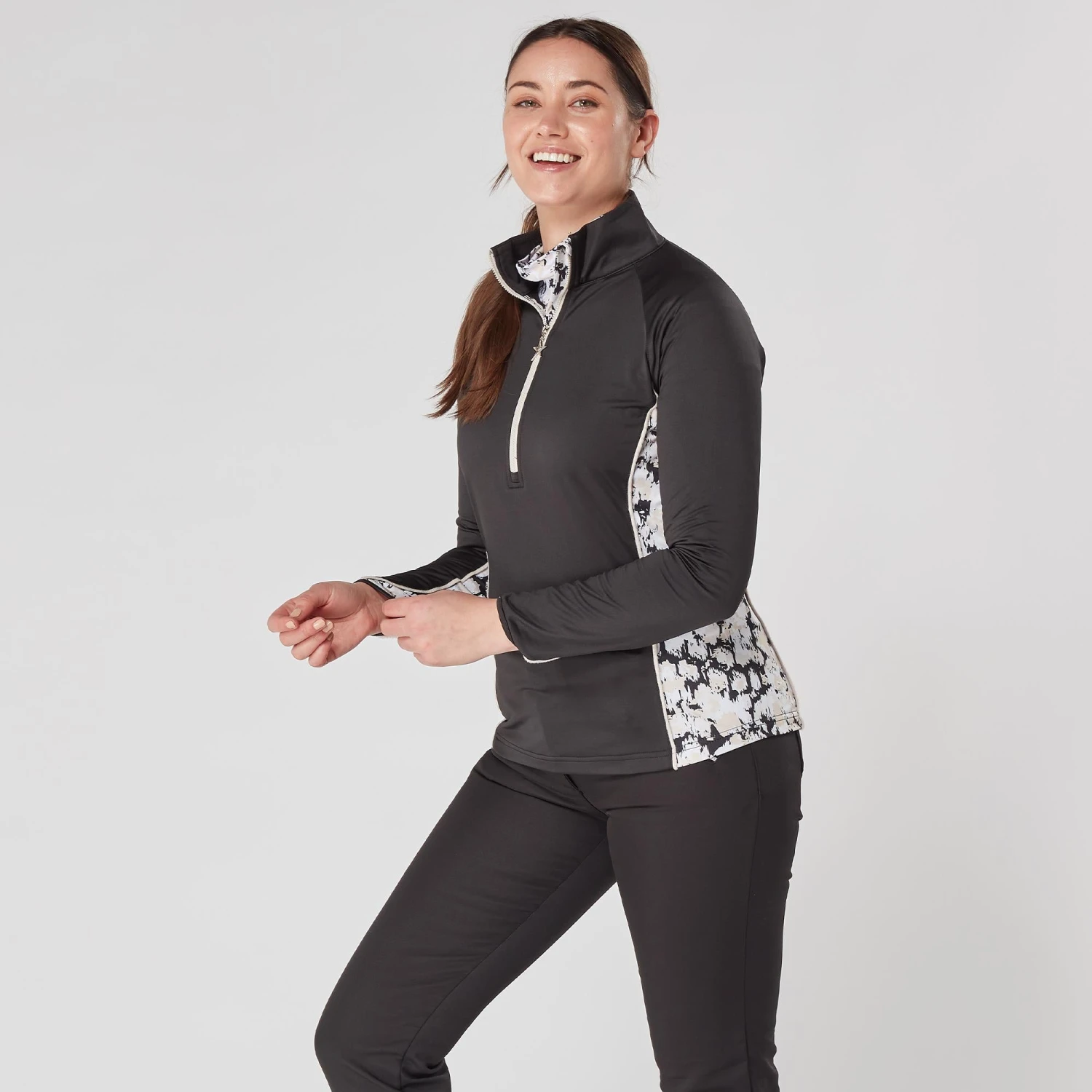 Swing Out Sister Maisy Ladies Golf Mid Layer Bleached Sand/Pearl Black - Image 4